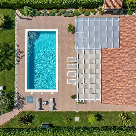 Stina Zadarvillas * Sukošan