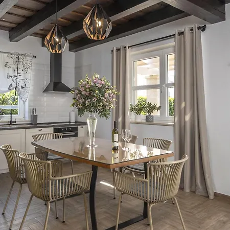 Stina Zadarvillas Villa Sukošan